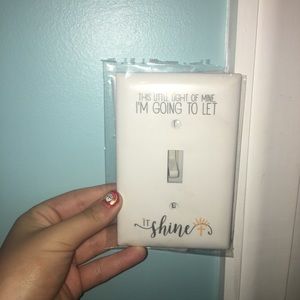 ❤️SOLD❤️ Single Switch Plate Cover with screws